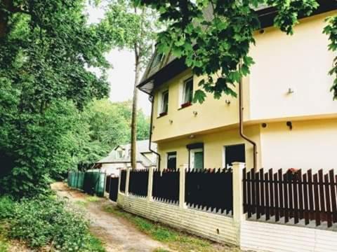 Villa Sorento Мєлно Екстер'єр фото